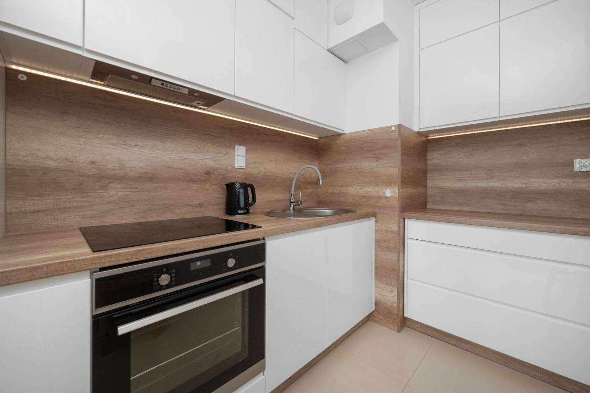 Klasyczny Apartament Z Balkonem We Wroclawiu By Noclegi Renters Εξωτερικό φωτογραφία
